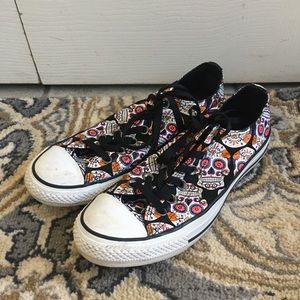RARE: Converse Sugar Skull Low Tops